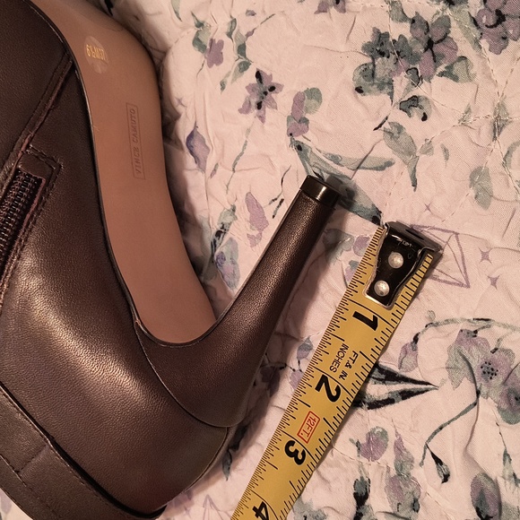 Vince Camuto soft nappa silk leather boots size 6.5 - Picture 8 of 8